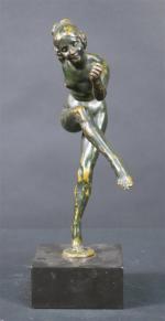 ALLIOT Lucien (1877-1967) : Danseuse nue. Bronze patiné signé. Haut....