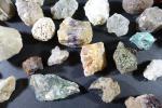GEOLOGIE / MINERAUX - Important lot de blocs de minéraux...