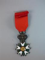 France Ordre de la Légion d'honneur. Étoile de Chevalier, 2/3...