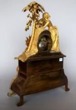 Pendule d'époque Romantique, vers 1840, en bronze redoré à sujet...