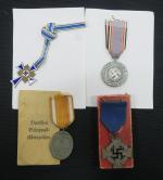 Allemagne Lot de 4 décorations : Croix des mères, Médaille de...