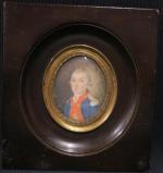 École française « Officier subalterne, en buste » vers 1790 Miniature ovale....
