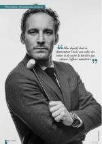 Léonard Pomez au marteau, symev démocratiser l'accès aux salles de vente