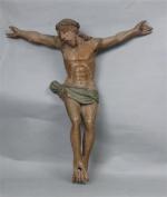 50 - Christ en Croix en bois sculpté polychrome. Art...