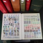 8 Classeurs timbres de France oblitérés, stocks par multiple, premiers...