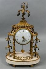97 - Pendule ''à la pagode'' d'époque Louis XVI ...