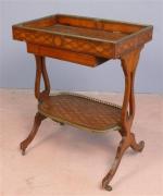 Table de salon dite ''tricoteuse'' d'époque Louis XVI en bois...