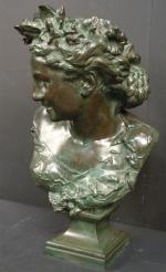 CARPEAUX Jean-Baptiste (1827-1875) : Le printemps ou buste de Flore....