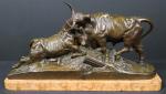 CLESINGER Jean-Baptiste (1814-1883) : Combat de taureaux. Bronze patiné, signé...