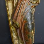 Saint Evêque en bois sculpté polychrome, ép. XVI-XVII's. Haut. :...
