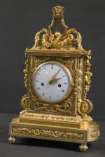 Pendule borne d'époque Louis XVI en bronze doré et ciselé...