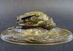CAIN Auguste (1821-1894) : Bécasse et insectes. Bronze patiné signé....