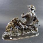 MOIGNIEZ Jules (1835-1894) : Le repos du chasseur. Bronze patiné...