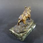 RICHARD R. : Sanglier. Bronze patiné sur socle marbre. Haut....