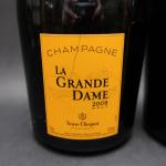 Champagne. Deux bouteilles de champagne La Grande Dame 2008 Brut...