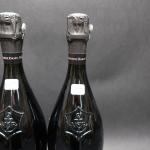 Champagne Rosé. Deux bouteilles de champagne La Grande Dame 2006...