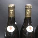 Bourgogne rouge. Lot de 4 bouteilles comprenant : Aloxe-Corton Premier...