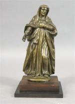49 - Sainte-Femme. Bronze patiné, ép. XVII's. Haut : 20...