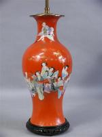 172 - CHINE : Vase balustre, monté en lampe, en...