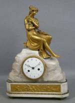 28 - Pendule d'époque Louis XVI en marbre blanc et...