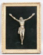 64 - Christ en Croix d'applique en bronze patiné, ép....