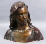 86 - LARCHE Raoul (1860-1912) : Buste de Jésus devant...