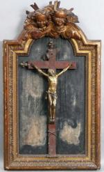31 - Christ en croix en bronze d'époque XVIII'. Haut....