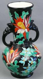 114 - LONGWY : Vase ''Tropic'' en émaux polychromes à...