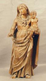 47 - Vierge à l'Enfant. Statue en bois naturel sculpté,...