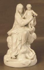 99 - CAPO DI MONTE : Vierge à l'Enfant en...