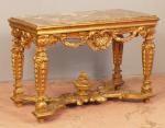 Table-console d'époque Louis XIV en bois doré, ajouré et sculpté...