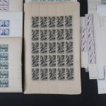 France timbres divers entre n°503 et 584 en feuilles complètes...