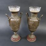 BOUCHER Léon (XIX's) : Paire de vases en bronze patiné...
