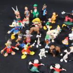 Sijim et divers gros Lot de figurines dont personnages de...