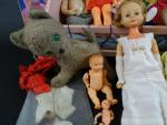 Lot divers de poupées celluloïd, vinyle, etc. dont baigneur petit...