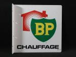 BP Chauffage. Plaque publicitaire en métal lithographié, de forme carrée...