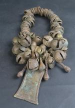 IMPORTANT LOT : GRELOTS, ANNEAUX, PLAQUETTE en bronze. Côte d'Ivoire/Ebrie