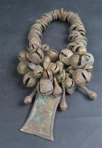 IMPORTANT LOT : GRELOTS, ANNEAUX, PLAQUETTE en bronze. Côte d'Ivoire/Ebrie