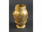 BOUVIER Paul (né en 1857) : Vase ovoïde en bronze...