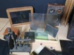 Important lot d'appareils et accessoires photos anciens époque fin XIXè...