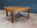 MAROC - Table basse en bois exotique et joli décor...