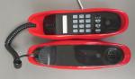 Téléphone rouge en forme de bouche. 11x22x6 cm