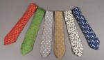 HERMES Paris - Lot de 6 cravates en soie imprimée...