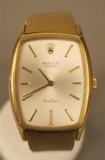 ROLEX Cellini vers 1980 - Montre-bracelet de forme tonneau en...