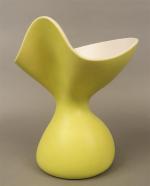 Pol CHAMBOST (1906-1983) - Vase corolle années 50 en céramique...
