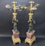 Importante paire de candélabres d'époque Restauration en bronze doré et...