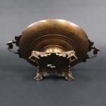 RICHARD Alfred (1844-1884) : Coupe sur pieds en bronze à...