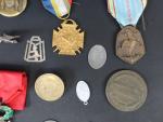 France Lot de 8 décorations, dont Légion d'honneur, commémorative On...
