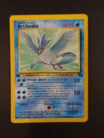 Carte Pokémon
Contenu : Lot de 4 cartes rares dont Artikodin, Ptera,...