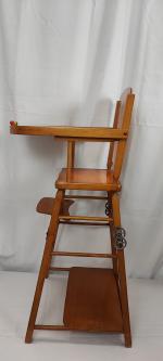 Jouet enfant ancienne chaise poupée en bois transformable.
Hauteur x 78,9cm...